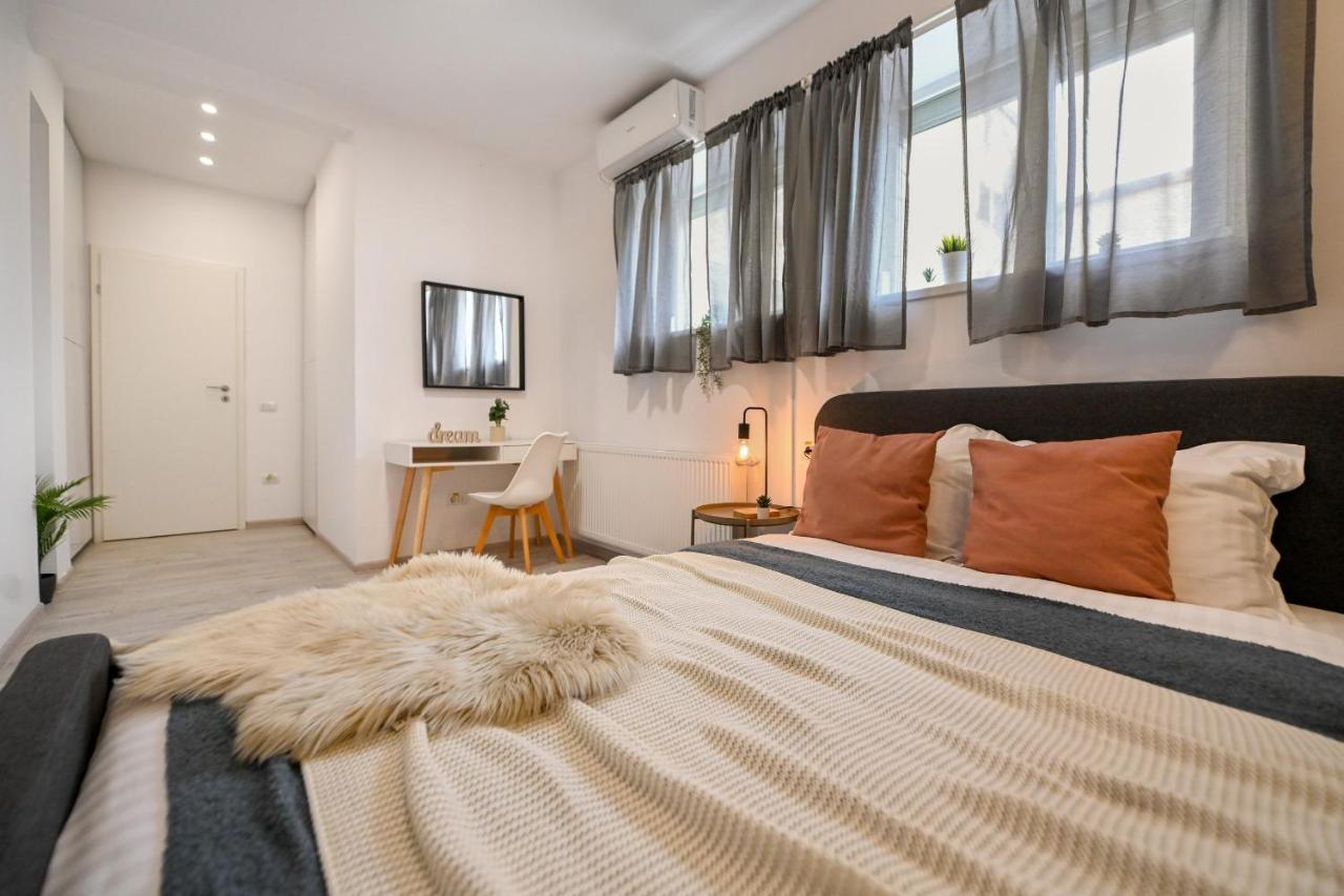 Splendid 2Br Apartment With Breathtaking Views Of Casa Poporului 부쿠레슈티 외부 사진