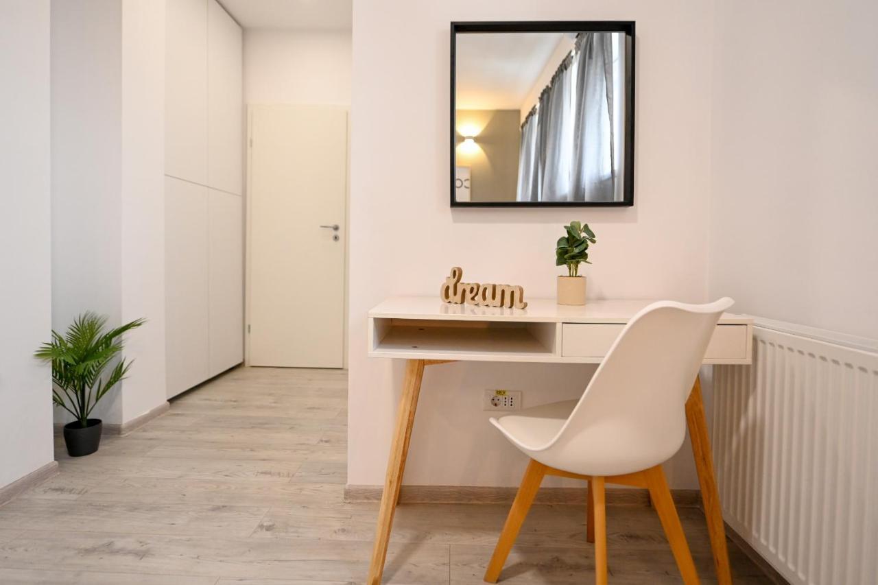 Splendid 2Br Apartment With Breathtaking Views Of Casa Poporului 부쿠레슈티 외부 사진